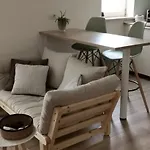 Al 50 Mq Apartmán